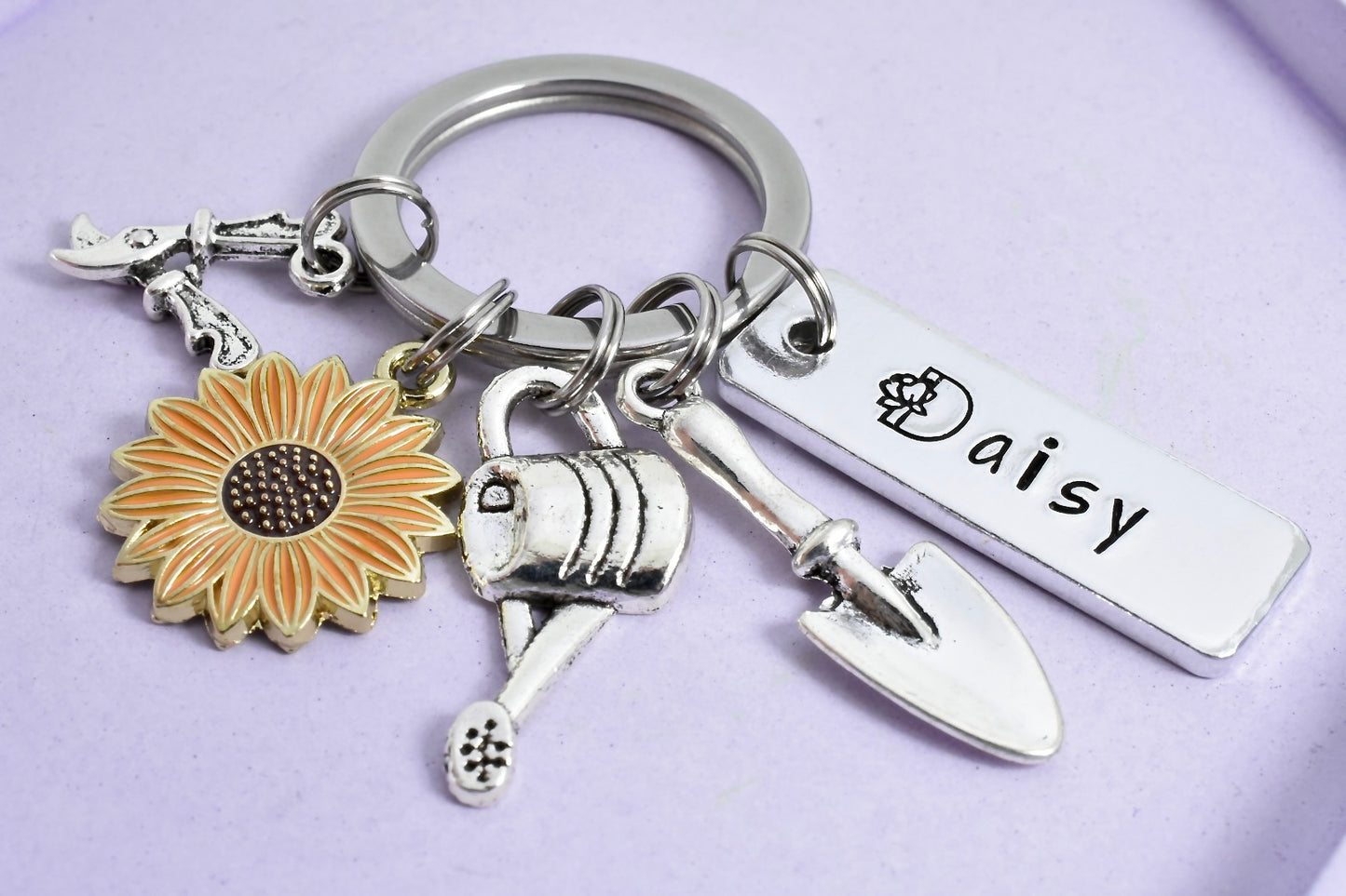 Gardener Gift • Personalised Gardening Keyring • Flower Keychain • Gift For Horticulturist • For Someone Who Loves Their Allotment