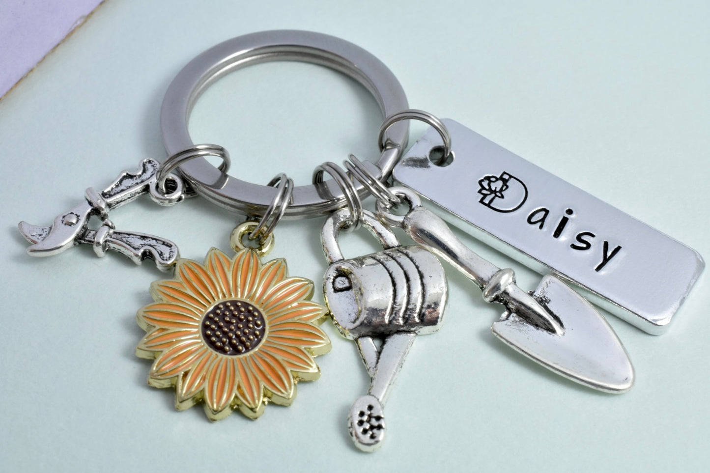 Gardener Gift • Personalised Gardening Keyring • Flower Keychain • Gift For Horticulturist • For Someone Who Loves Their Allotment