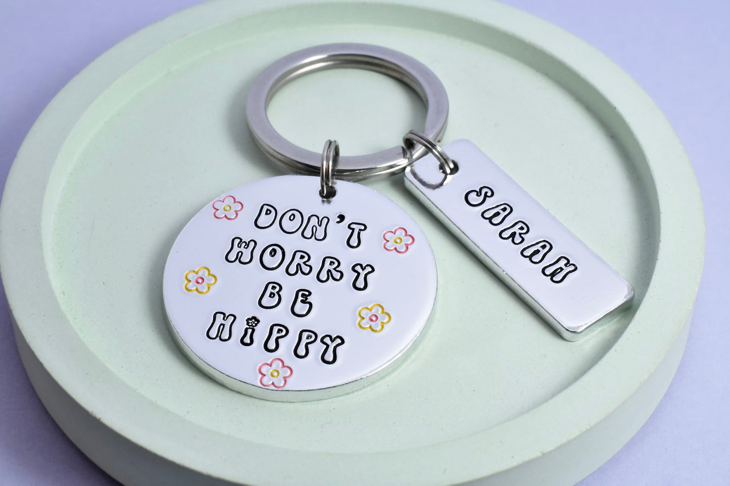 Personalised Don't Worry Be Hippie Keyring • Hippy Key Ring • Fan of the 60's • Cute Retro Gift • Boho Keychain • Hippie Vibes Gift