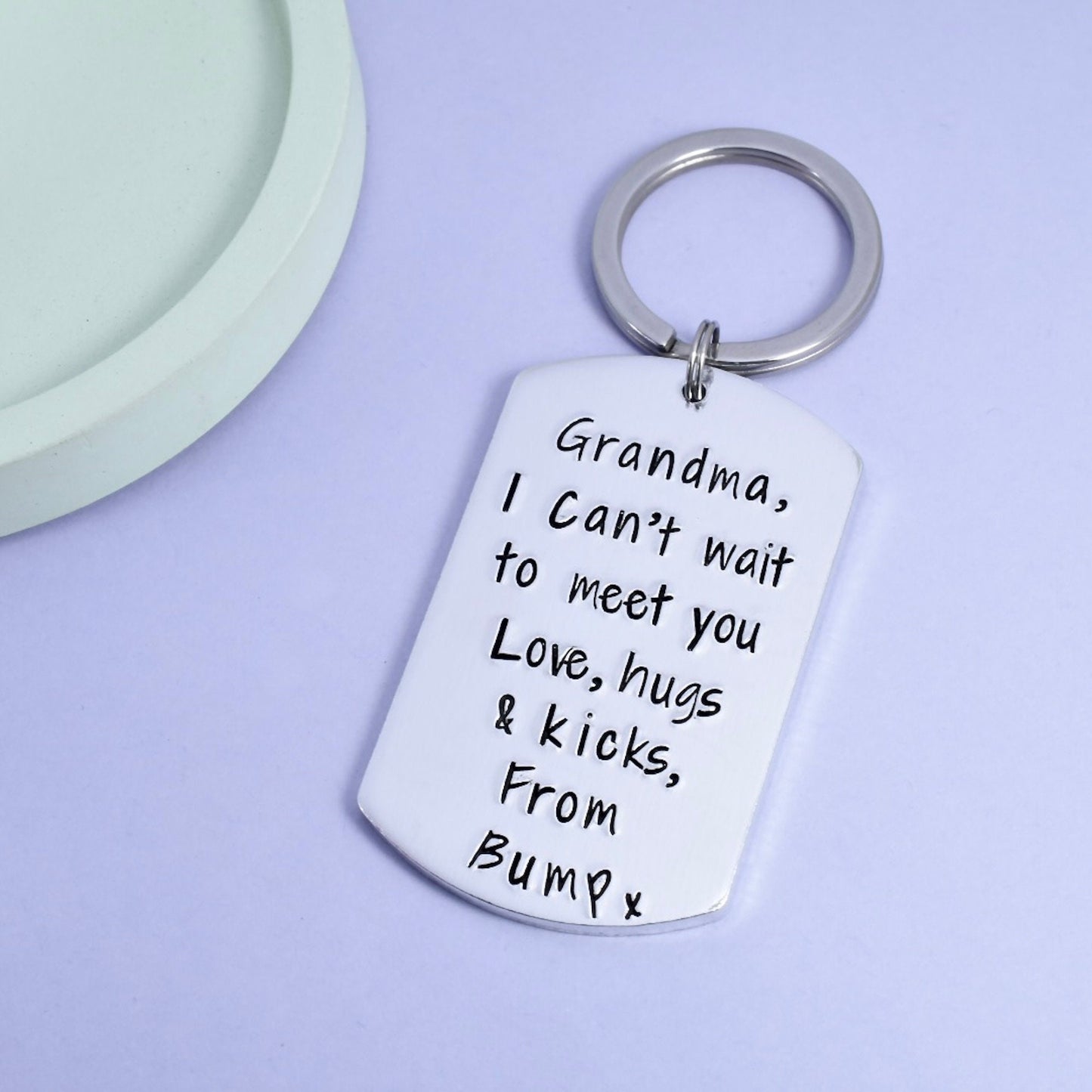 Personalised Gift For Parent To Be • Grandma I Can't Wait To Meet You • Love Bump • Gift From Baby • Love Hugs And Kicks • Keyring